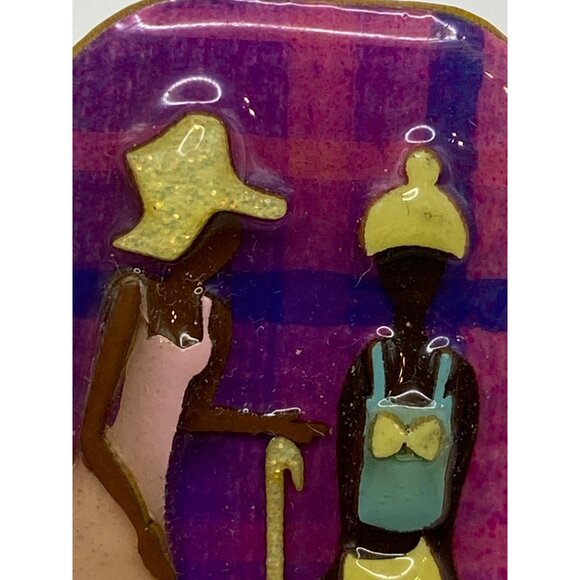 Handmade Lucinda Woman Pins Brooch With Two Women & Umbrella Design Multi-Color - Picture 2 of 7